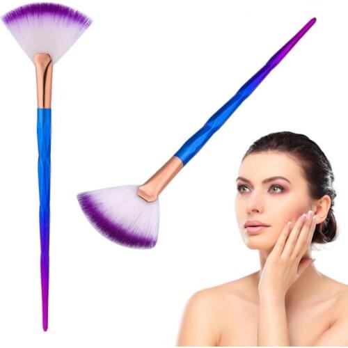 Professional Face Makeup Brush Highlighter Contour Loose Powder Fan Brush and Eyeshadow Makeup Brush Cosmetic Tools