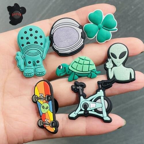 7PCS PVC Cute Cartoon Fridge Magnetic Sticker Skateboard Alien Bike Four-leaf Clover Tortoise Refrigerator Magnets Boys Toy Gift