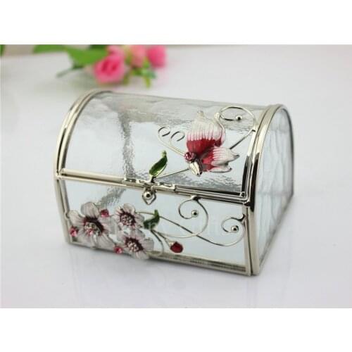 2017 New Butterfly Wedding Favor Transparent Glass Jewelry Box Candy Box