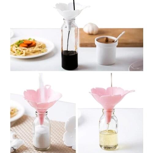 2PCs/set Kitchen Cherry Blossom Funnels Olive Oil Condiments Liquid Powder Dispenser Kitchen Accessories Creative Kitchen Tools