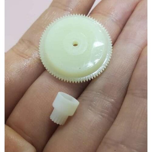 2pcs 81 teeth 15 teeth Plastic spur gear for Grundig CN930 C6200 CN830 cassette deck audio player 6200 Automatic 1975