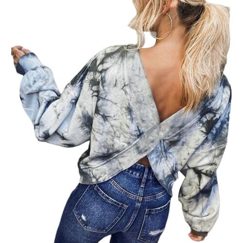 2020 New Fashion Women Navy Blue Printed T-shirt Sexy Long Sleeve Deep V-neck Loose Cozy Pullover Two Ways to Wear Spring
