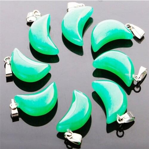 Yingwu Wholesale 10*25mm natural stone moon pendant green crystal agates stone for Jewelry making Necklace pendant 50pcs Lot