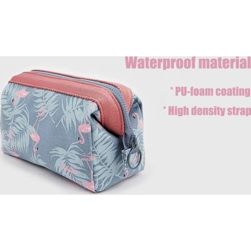 PEACOCK TAIL Suitcases And Travel Bags