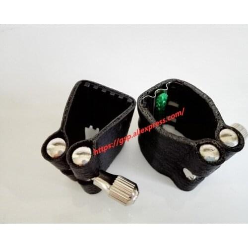 Soprano saxophone in B flat, clarinet in E flat, head clip for bakelite flute