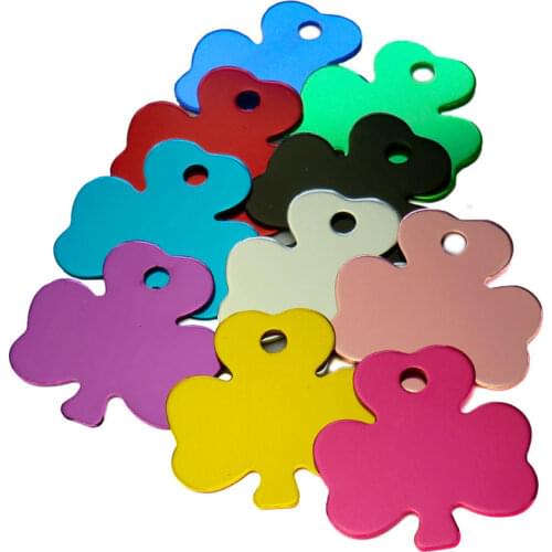 Wholesale 20pcs Double Sides Engeraved Name Dog Tag Personalized Dog Cats ID Tags Decoration Lucky Clover Pet Tags ID Cumstom
