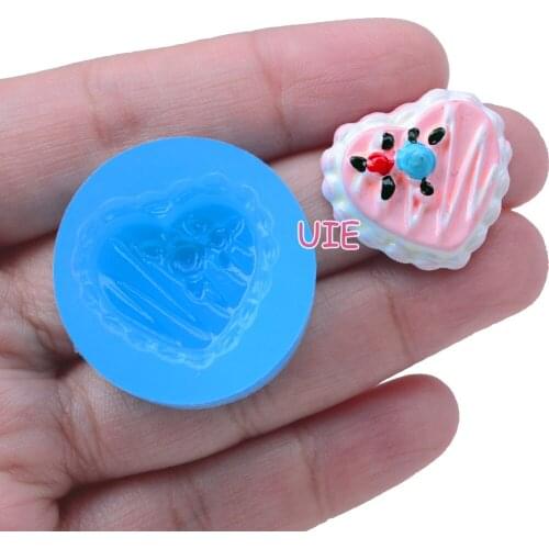 GYL193U 21.4mm x 24.0mm Heart-shaped Birthday Cake Silicone Mold Fondant Cake Decoration Candy Resin Clay Earrings Necklace