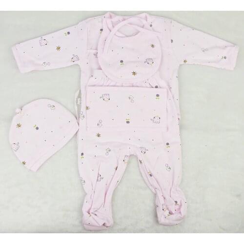 Realistic Real Newborn bebe Clothes Design for 22-23 inch Girl and Boy Baby Dolls Clothes Hat Shirt Trousers Bib Kids DIY Parts