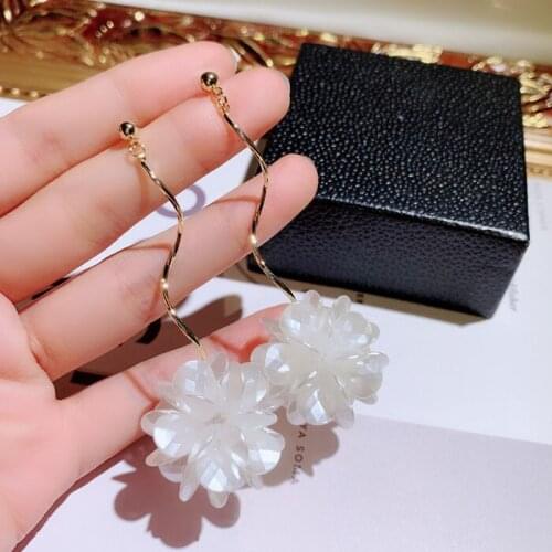 Creative fringed flower earrings beautiful ladies casual dress earrings exquisite birthday gift