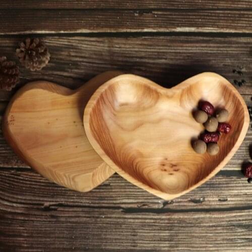 Fruit Plate Eco-friendly Storage Wood Wooden Heart Shape Snacks Serving Tray for Home