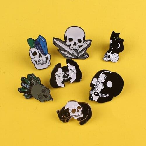 Collection Skeleton Head Brooches Cat & Skull Badges for Backpack Enamel Pins Clothes Lapel Pin Badges for Clothes Badge Jewelry