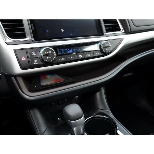 Qi Car Wireless Charger For iPhone Samsung S10 S9 car wireless charger for Toyota Highlander 2018 Fast Phone Holder
