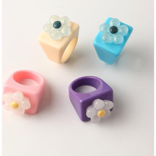 Flower Rings Resin Chunky Rings for Women Colorful Daisy Finger Jewlry Girls Patry Travel Jewelry Gifts
