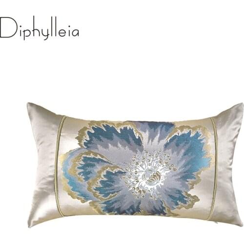 Diphylleia Cushion Cover Floral Embroidered Chinese Oriental Artistic Lumbar Pillowcase Sofa Chair Coussin Shame Decorating
