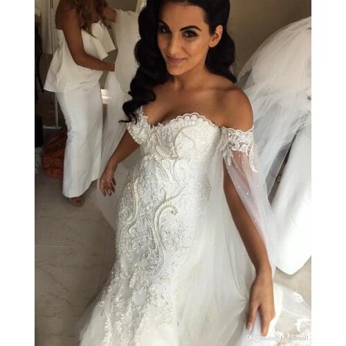 2020 Wedding Dresses African Sweetheart Neck Illusion Lace Applique Tulle Sweep Train Plus Size Formal Bridal Gown