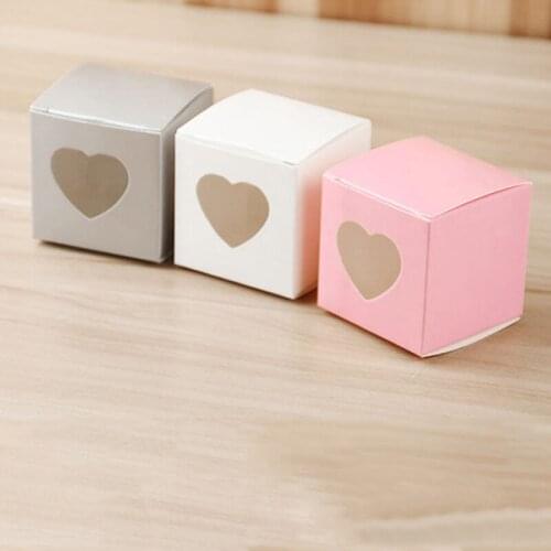 50pcs Craft Paper Gift Box Love Heart Transparent Window Candy Box Wedding Baby Shower Party Favor Box Packaging Box Bag