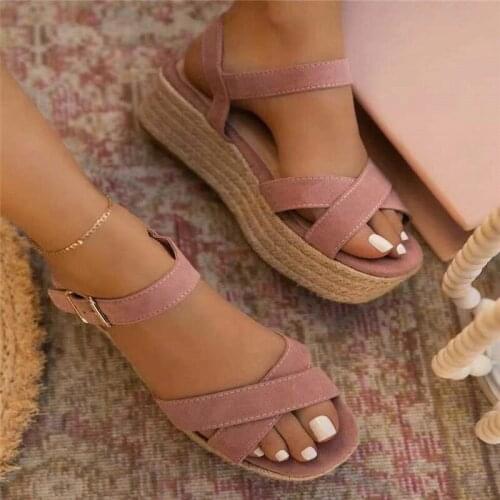 2021 New Womens Sandals Summer Retro Slope Heel Buckle Fashion Casual Womens Shoes Thick-soled Sandals Beach Womens Sandals