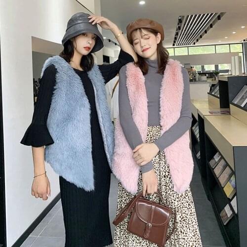 New Autumn Winter Fashion Faux Fur Vests Women Warm Thick High Quality Fur Coats Jackets Slim Fox Fur Sleeveless Coats Outwears