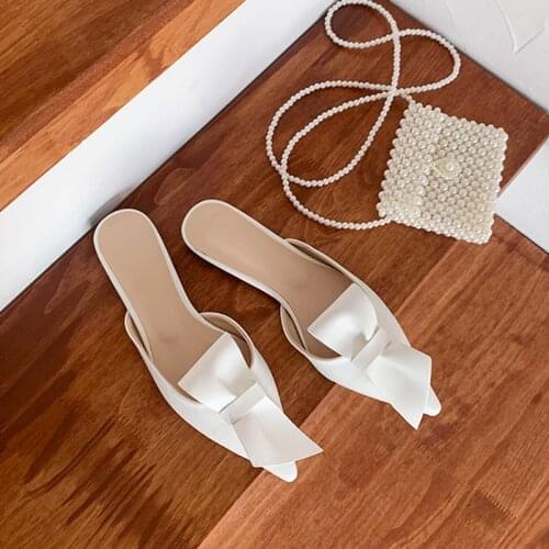 Pointed flat bow slippers women summer wear Baotou half slippers 2019 new fashion lazy sandals womens shoes