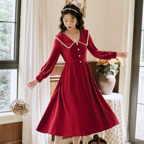 Elegant Dress Women Hepburn Style Red Dress 2021 Spring French Retro Lace V-Neck Sexy Pearl Button Long Sleeved Dress Vestidos