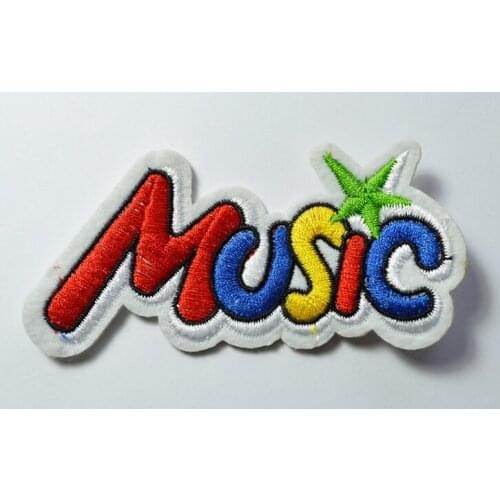 Music Green Star Punk Rock Band iron on patch (Size is about 9 * 4.5 cm)