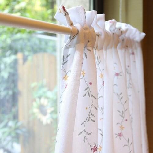 Pastoral Style Short Curtain White Tulle Curtain Embroidered Floral Curtain for Coffee Door Valance Half Curtains Window Decor