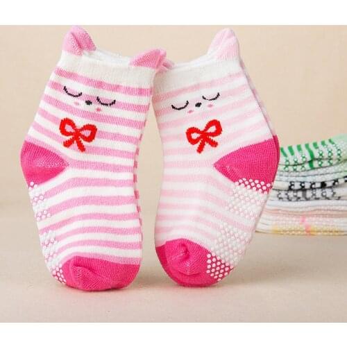 2pair floor socks Kids cotton socks cartoon cat glued non-slip Newborn toddler infant socks Toes are childrens socks baby socks