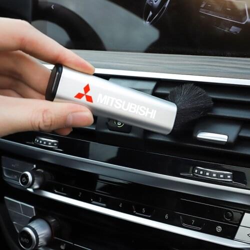 Car Retractable Cleaning Brush Air Conditioner Soft Artificial Wool Small Brush For Mitsubishi Lancer ASX Mirage Pajero-Sport