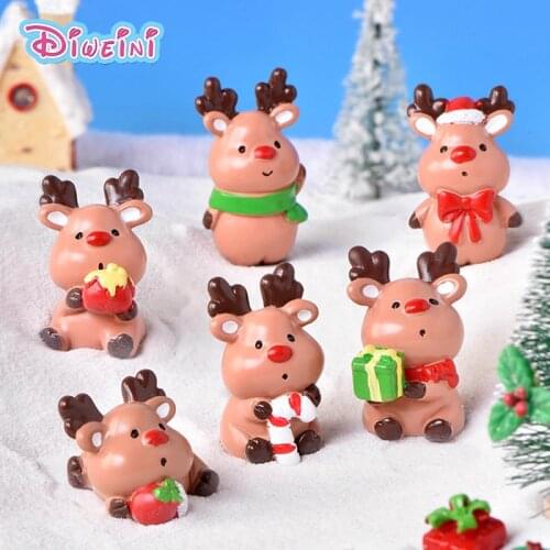 Resin Christams Cute Deer Elk Action Figure Cartoon Animal Model Figurine Birthday Cake Decoration Toy Set Doll House Gift Kids