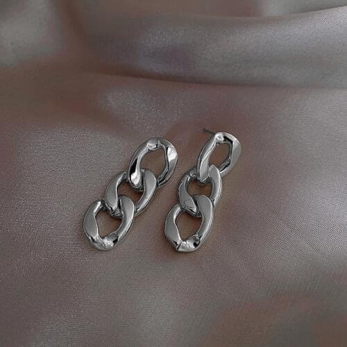 Advanced atmospheric earrings autumn/winter must-have 2020 trend new temperament womens mesh red fashion stud earrings