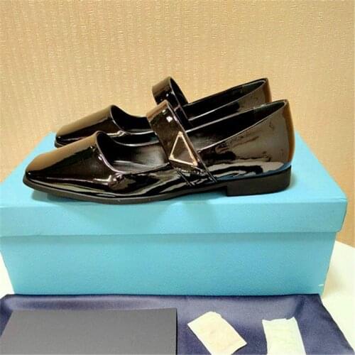 S Spring and autumn womens high heels generous square toe fashion buckle shoes black and white INS style high heels