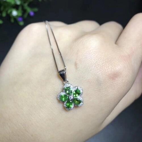 Natural green Tsavorite Pendant natural garnet pendant necklace 925 sterling silver Lovely Elegant Flowers women party jewelery