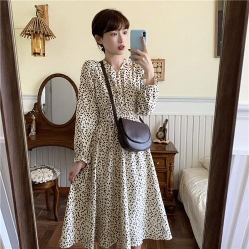 Womens Dresses Spring Autumn 2021 New V-neck Loose Bottomed Print Florals A-Line Sweet long-sleeved Dresses Robe Mujer vestido