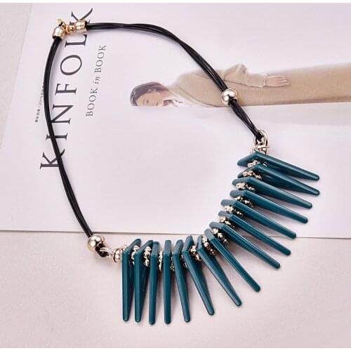 HC 2018 Women Sweater Coat Choker Necklace Fashion Geometric Triangle Pendant & Necklace Girls Boho Necklace Charming Jewelry W