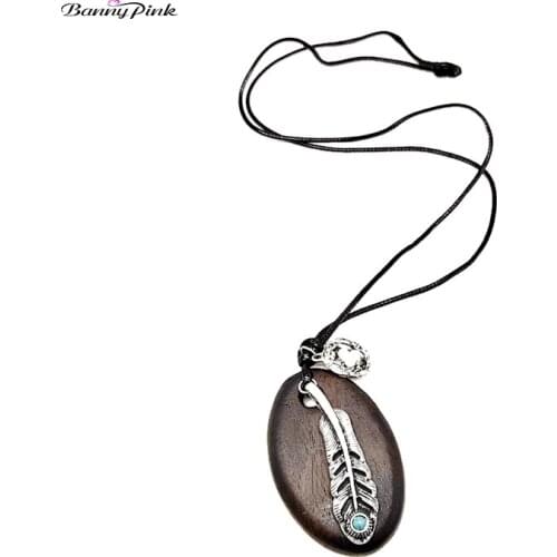 Banny Pink Large Oval Wood Pendant Necklace For Women Ethnic White Pearl Flower Feather Charms Necklace Long Rope Sweater Chain