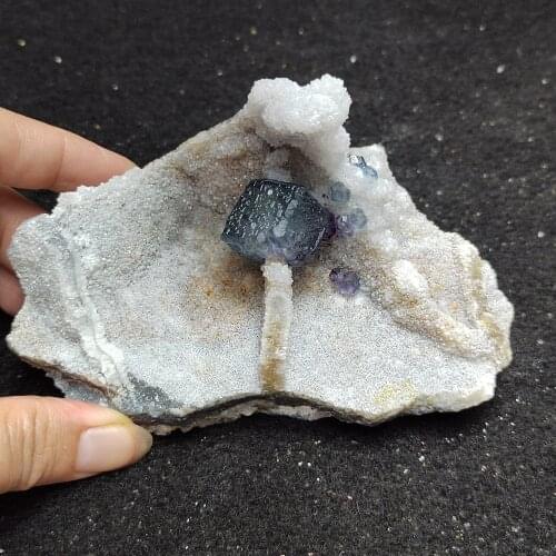 228.6g100% natural rare blue fluorite mineral specimen stone and crystal energy healing stone decorated with Quartz Gemstone
