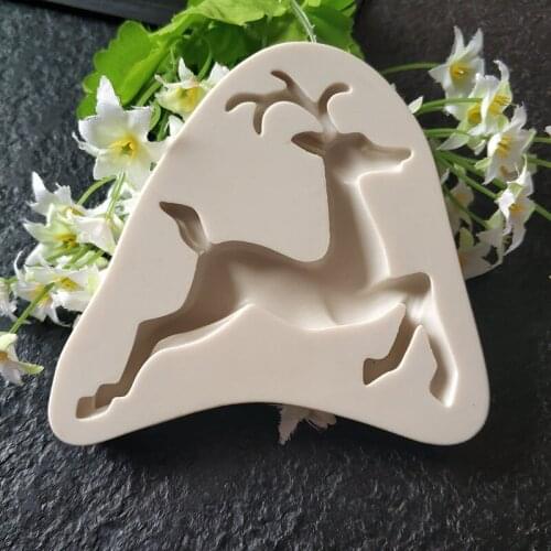 High Quality Elk Shape Silicone Chocolate Mold Cake Decoration Tools Handmade Soap Mold