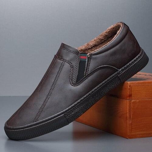 Mens Sneakers Men Warm Boot with Flur Men Loafers Shoes Fashion Slip on Men Driving Shoes Soft Sapato Masculino Mocassin Homme