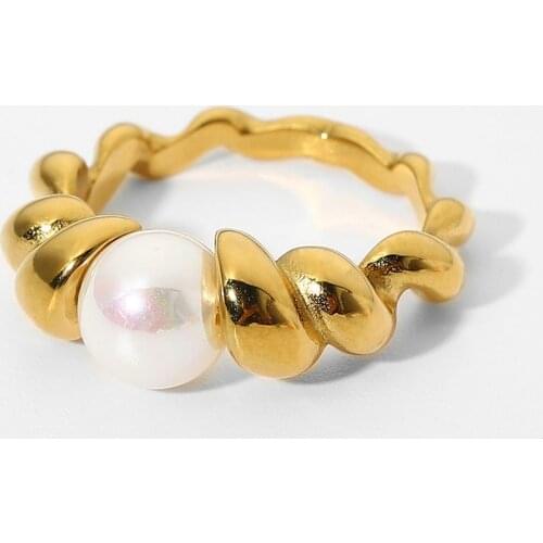 18K Gold Plated Stainless Steel Pearl Croissant Rings For Women Minimalist Waterpoof Finger Rings Wedding Jewelry
