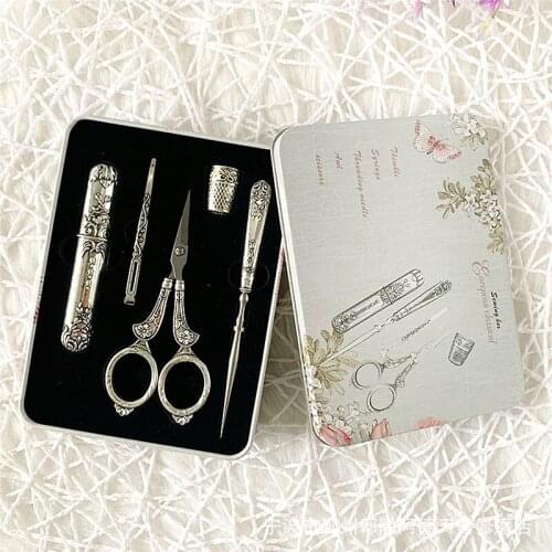 5PCS European Classical Craft Sewing Supplies Household Retro Carved Sewing Tool With Storage Box Professional Sewing Tool