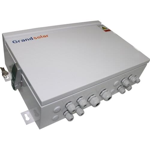 GOOD FACTORY PRICE LIGHTING PROTECTION 4 IN 2 OUT PV COMBINER BOX