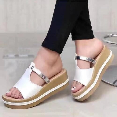 Summer Womens Peep Toe Slippers Wedge Thick Bottom Plus Size Outdoor Casual sandals Ladies Fashion Solid color Sandals 35-43