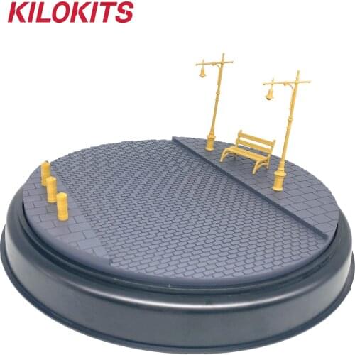 1/35 Scale Plastic Landscape Base with Unpainted Lamps Chairs Colums Model Accessories
