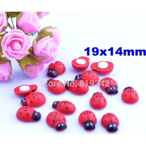 Free Shipping 100pcs/lot 19x14mm Red Painted Ladybug stickers Wood Cabochon Beads Craft Ornament Scrapbooking