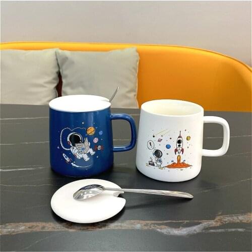 Creative ins starry sky astronaut gift water cup cartoon mug with lid spoon home student milk coffee cup
