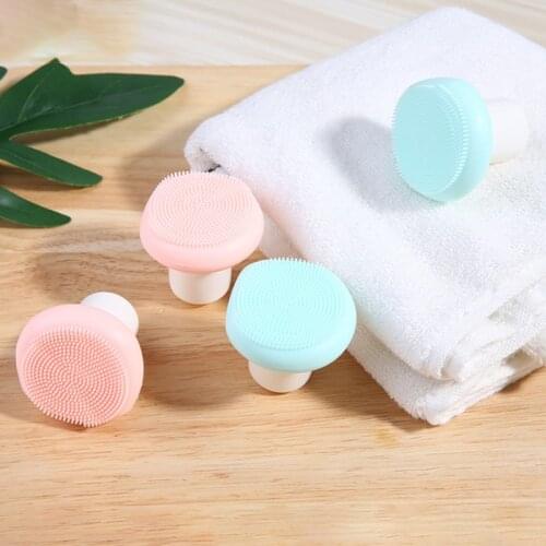 Silicone Beauty Washing Pad Facial Exfoliating Blackhead Face Cleansing Brush Tool Soft Deep Cleaning （Random Color
