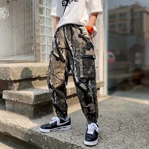 Mens Hip Hop Camouflage Casual Cargo Pants Korean Man 2020 New Loose Trousers Streetwear Plus Size Male Safari Style Pants
