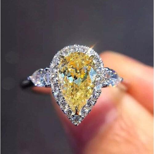 Solid 18K White Gold 2ctw Centre 1ct Moissanite Pear Ring Yellow Moissanite Engagement Ring Fine Gold Jewelry For Women