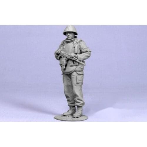 1:35 resin die-cast soldier model Russian soldier gray resin assembly kit needs to be colored by hand