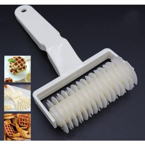 1PCS Plastic Pull Net Pizza Knife Wheel Pasta Lattice Roller Cutter Dough Biscuit Pie Baking Tool Kitchen Cutter Accessories
